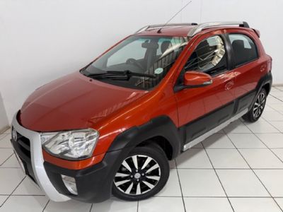 2015 Toyota Etios Cross 1.5 XS 5-dr