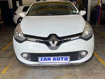 2015 Renault Clio IV 900T Expression 5-dr