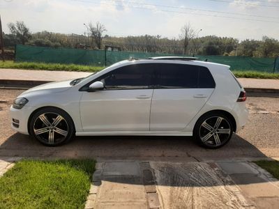 2016 Volkswagen Golf VII 2.0 TDI Highline Auto