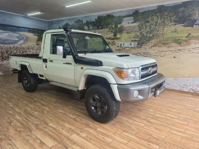 2015 Toyota Land Cruiser 79 4.5 D Single-Cab