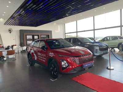 2026 Omoda C5 1.5T SHS DHT Auto