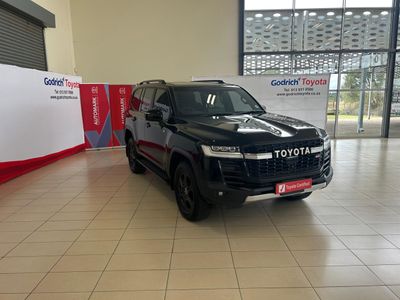 2023 Toyota Land Cruiser 300 V6 3.5 T GR-S