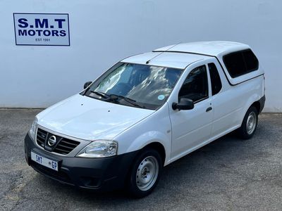 2020 Nissan NP200 1.6 A/C Safety Pack