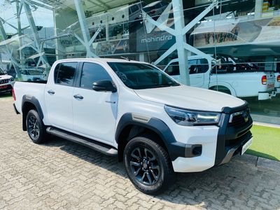 2022 Toyota Hilux 2.8 GD-6 Raised Body Legend 4x4 Auto Double-Cab