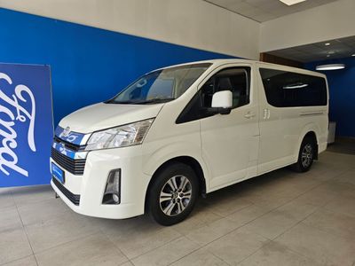 2022 Toyota Quantum 2.8 GL 11-seat MT