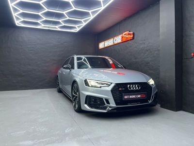2020 Audi RS4 Avant quattro Auto