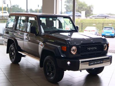 2026 Toyota Land Cruiser 76 2.8GD-6 Station Wagon LX