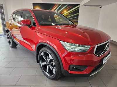 2020 Volvo XC40 T3 Momentum Auto