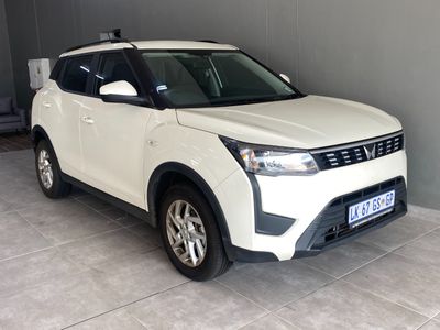 2023 Mahindra XUV 300 1.2T | W6