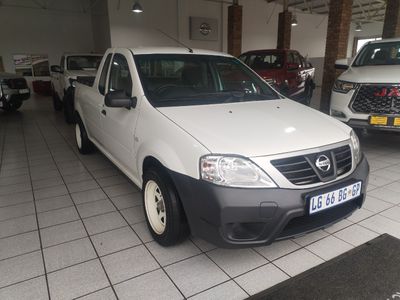 2021 Nissan NP200 1.6 A/C Safety Pack