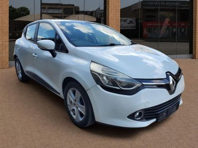 2014 Renault Clio IV 900T Expression 5-dr (66kW)
