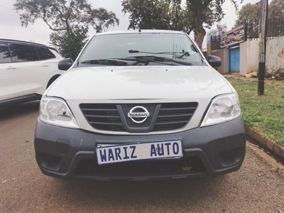 2019 Nissan NP200 1.6 A/C Safety Pack