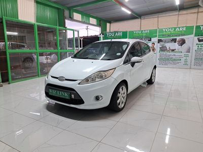 2010 Ford Fiesta 1.6i Titanium 5-dr