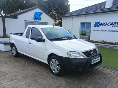 2022 Nissan NP200 1.6 A/C Safety Pack