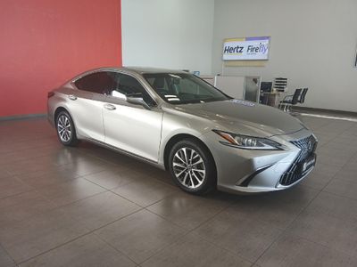 2025 Lexus ES 250 EX