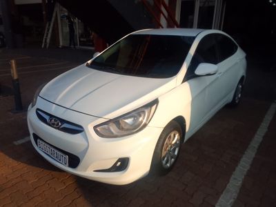 2015 Hyundai Accent 1.6 Glide