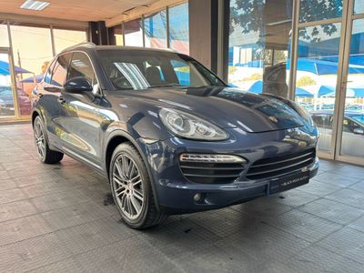 2012 Porsche Cayenne S Auto