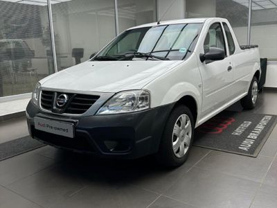 2018 Nissan NP200 1.6 A/C Safety Pack