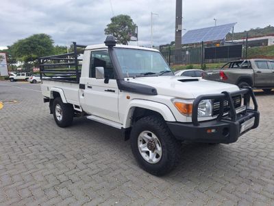 2017 Toyota Land Cruiser 79 4.5 D Single-Cab