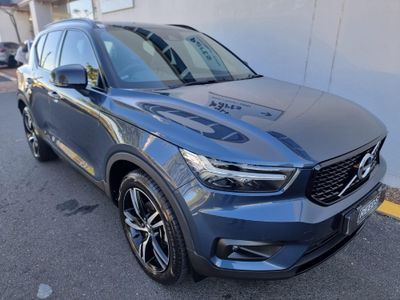 2022 Volvo XC40 T3 R-Design Auto