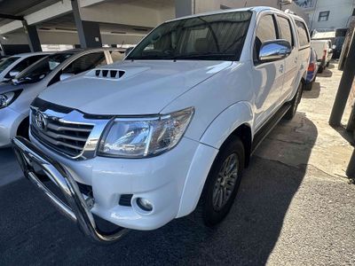2015 Toyota Hilux 2.5 D-45 Raised Body SRX Legend 45 Double-Cab