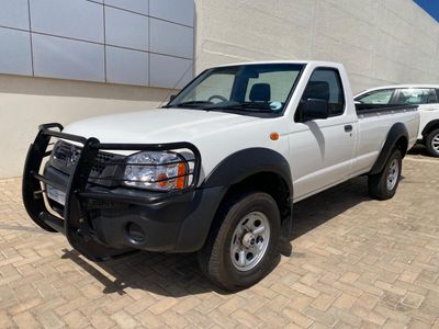 2017 Nissan NP300 2.4i LWB 4x4 Single-Cab