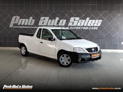2020 Nissan NP200 1.6 A/C Safety Pack