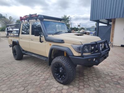 2018 Toyota Land Cruiser 79 4.5 D Double-Cab