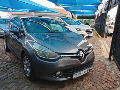 2015 Renault Clio IV 900T Dynamique 5-dr (66kW)