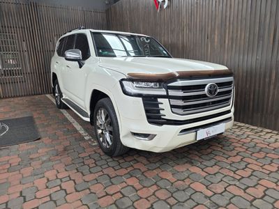 2021 Toyota Land Cruiser 300 V6 3.5 T ZX