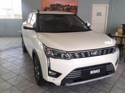 2022 Mahindra XUV 300 1.5D | W8