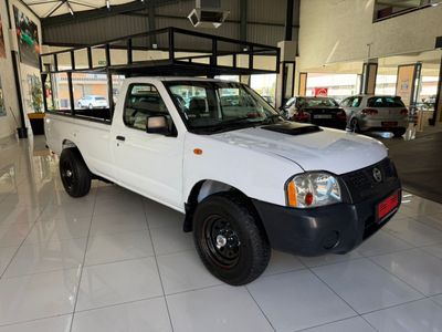 2015 Nissan NP300 2.5 TDi LWB Single-Cab