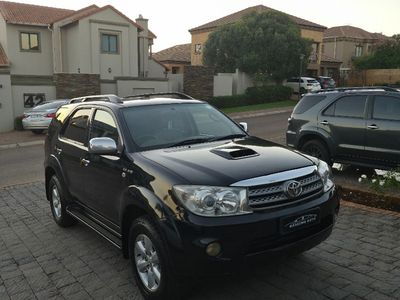 2011 Toyota Fortuner 3.0 D-4D Raised Body