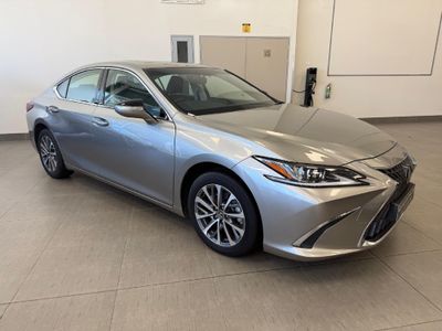 2025 Lexus ES 250 EX