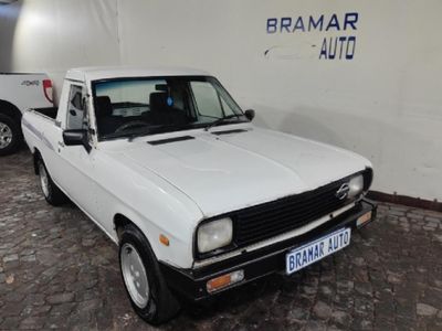 1996 Nissan 1400 5-spd