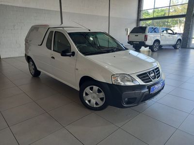 2022 Nissan NP200 1.6 A/C Safety Pack