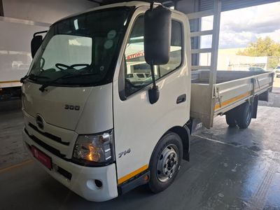2023 Hino 300 714 SWB (EX3) F/C C/C
