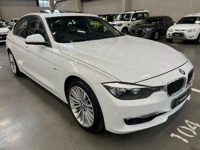 2012 BMW 3 Series 320i Luxury Auto