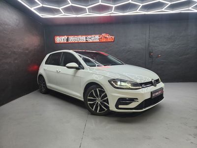 2019 Volkswagen Golf R-LINE
