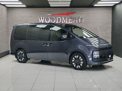 2023 Hyundai Staria 2.2d Luxury Auto