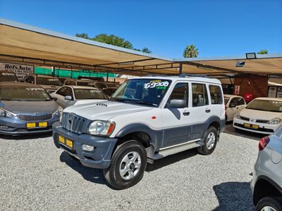 2013 Mahindra Scorpio 2.2 mHawk 4x4 7|8-seat