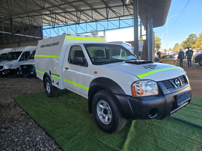 2017 Nissan NP300 FORENSIC AND PATHOLOGY