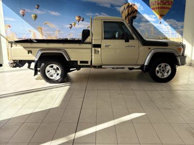 2016 Toyota Land Cruiser 79 4.0 Single-Cab