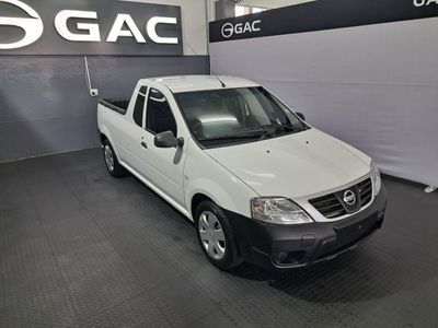 2024 Nissan NP200 1.6 A/C Safety Pack