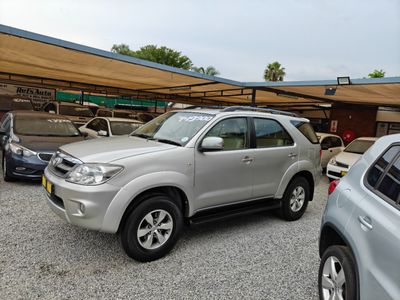 2007 Toyota Fortuner 4.0 V6 Raised Body