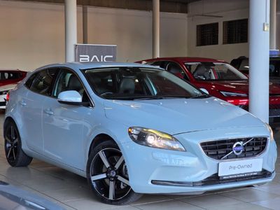2013 Volvo V40 CC T5 Elite Auto