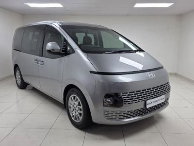 2024 Hyundai Staria 2.2d Luxury Auto
