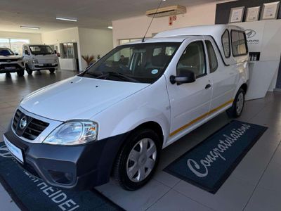 2023 Nissan NP200 1.6 A/C Safety Pack
