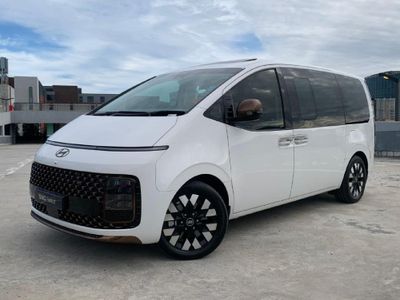 2025 Hyundai Staria 2.2d Luxury Auto