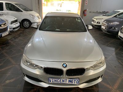 2014 BMW 3 Series 320i Luxury Auto